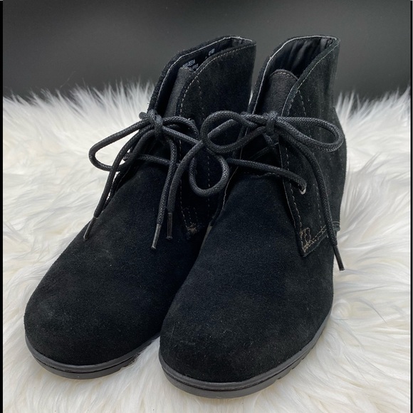 Bass Shoes - NEW Bass Reeva Black Booties, 7.5